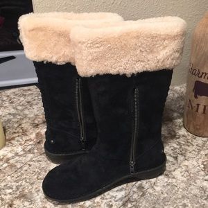 6 1/2 Black Ugg Boots